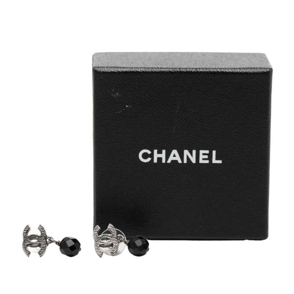 CHANEL Black Logo Earrings - Picture 4 of 4